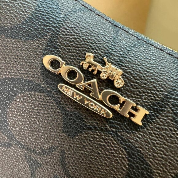 🍳NWT COACH Teri Shoulder Bag In Signature Canvas - Picture 6 of 7